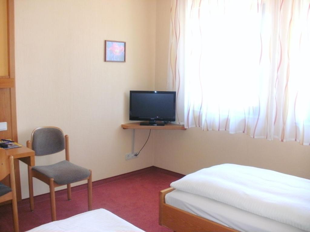 Gasthof Landhotel Gruner Baum Cadolzburg Room photo