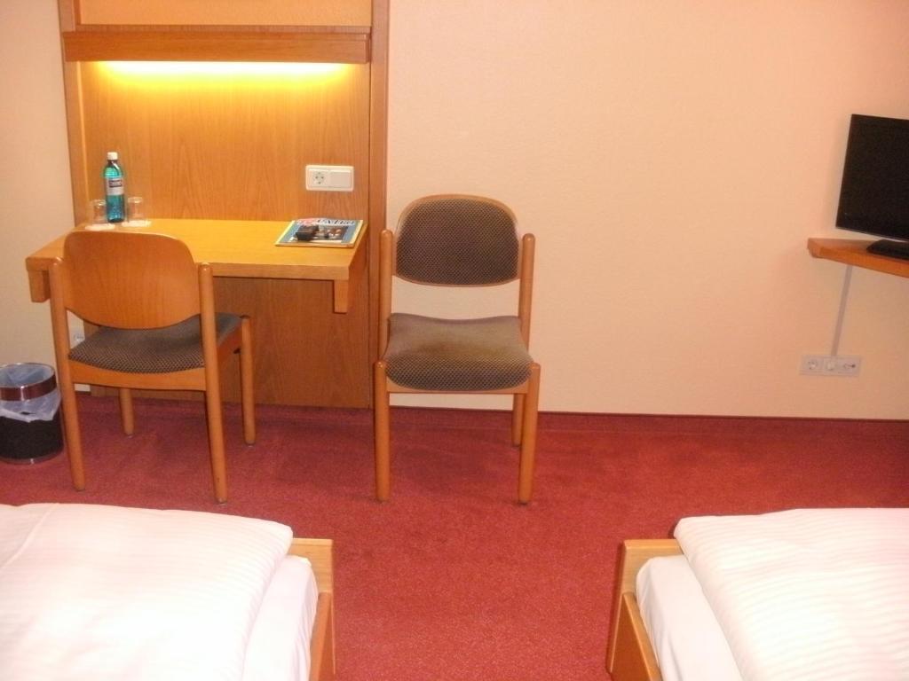 Gasthof Landhotel Gruner Baum Cadolzburg Room photo
