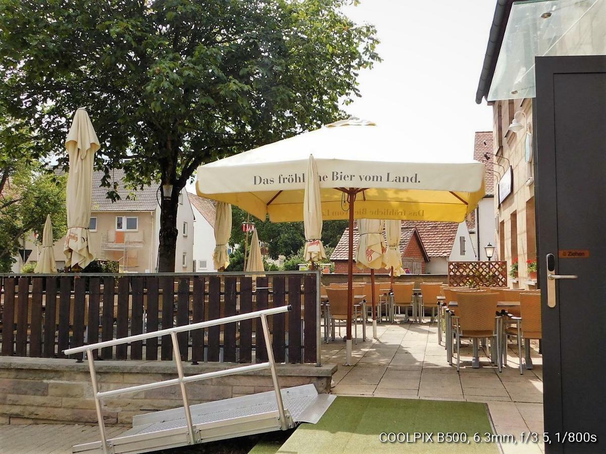 Gasthof Landhotel Gruner Baum Cadolzburg Exterior photo